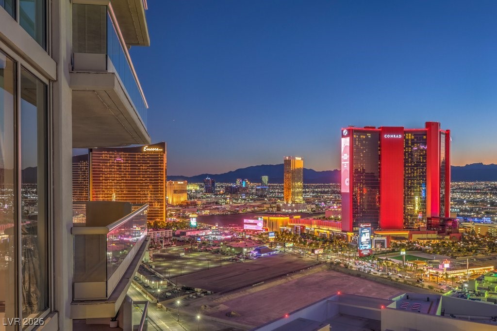 2877 Paradise Road 3302