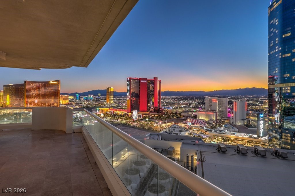 2877 Paradise Road 3302