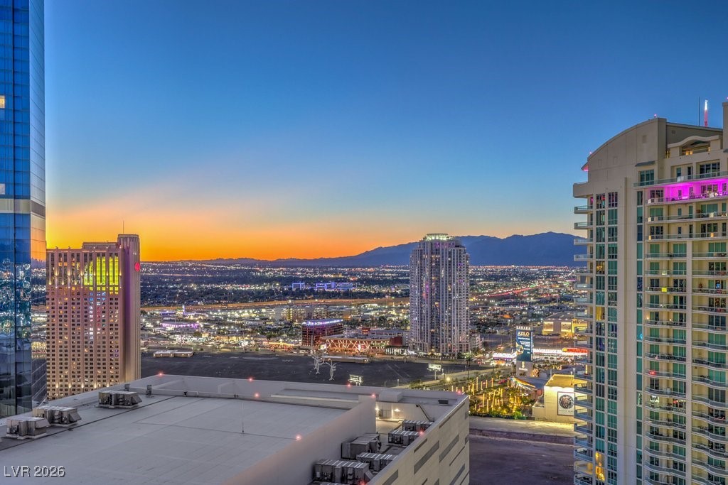 2877 Paradise Road 3302