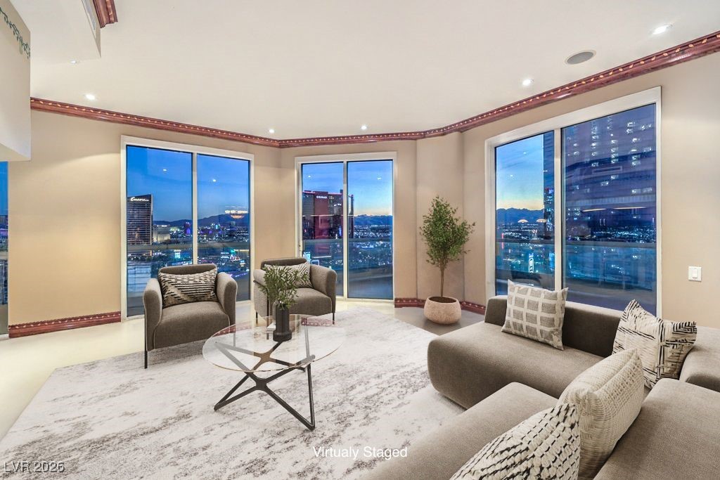 2877 Paradise Road 3302