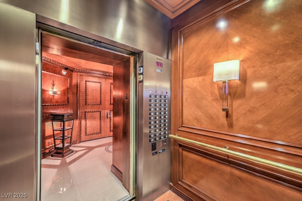 2877 Paradise Road 3302