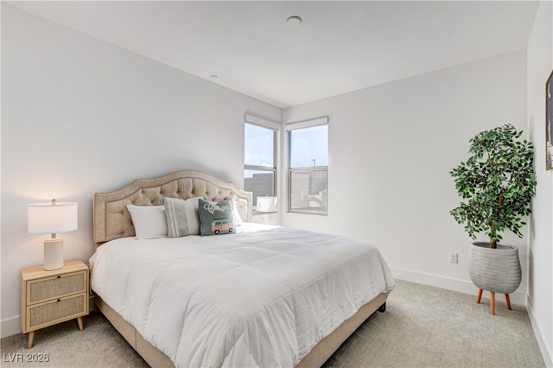 12039 Rockview Point Street