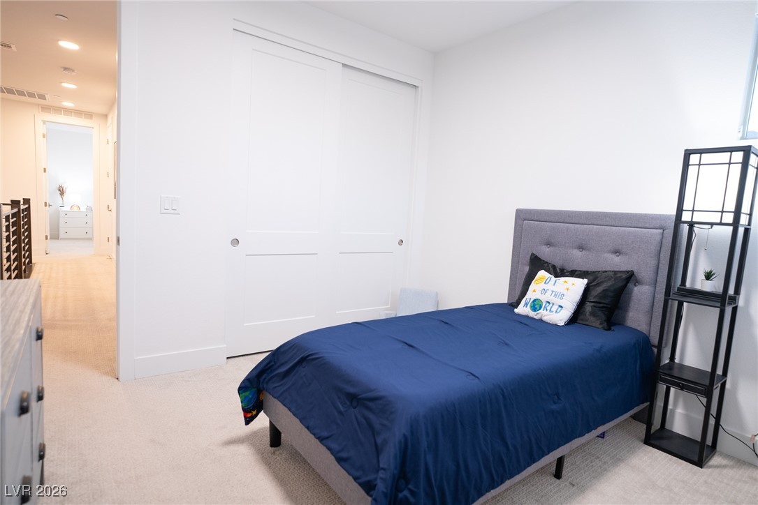 12039 Rockview Point Street