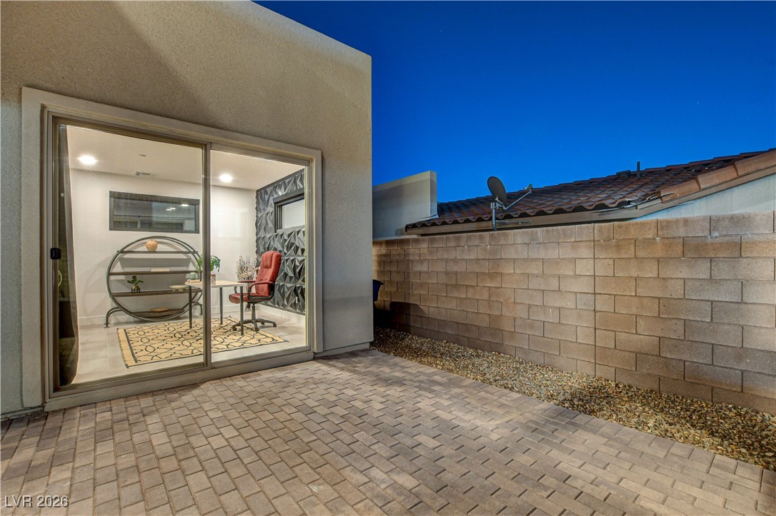 12039 Rockview Point Street