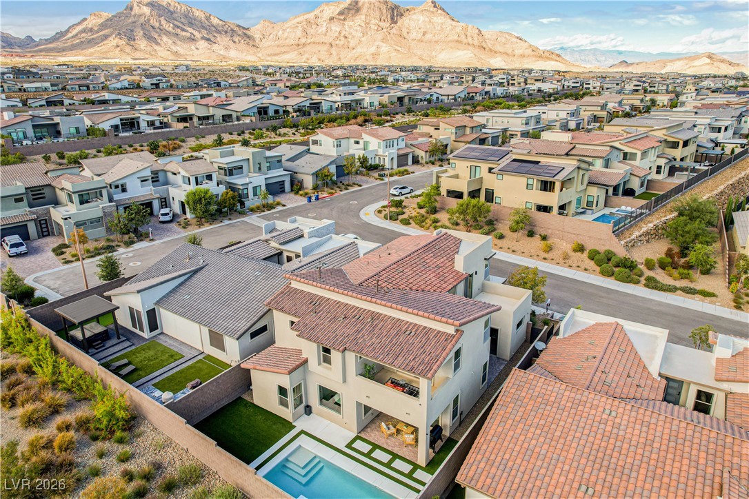 12039 Rockview Point Street