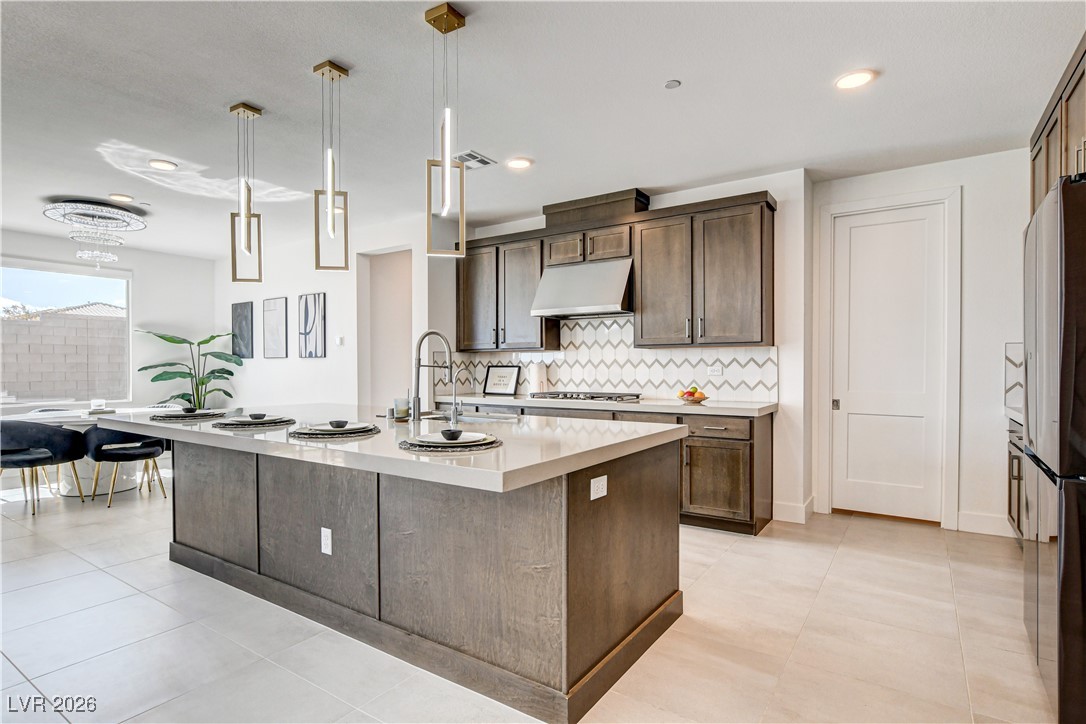 12039 Rockview Point Street