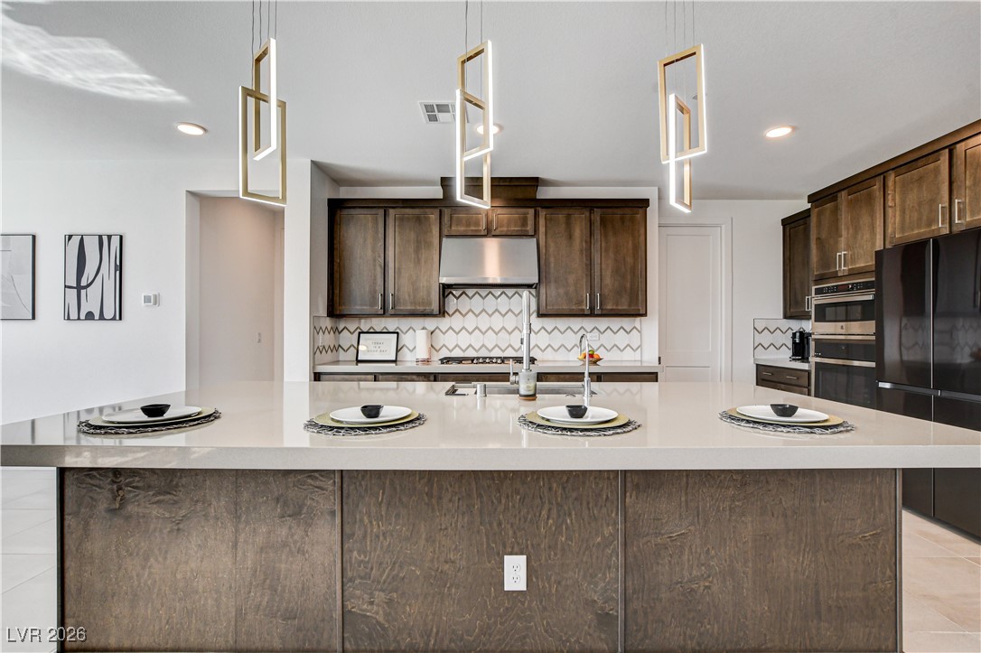 12039 Rockview Point Street