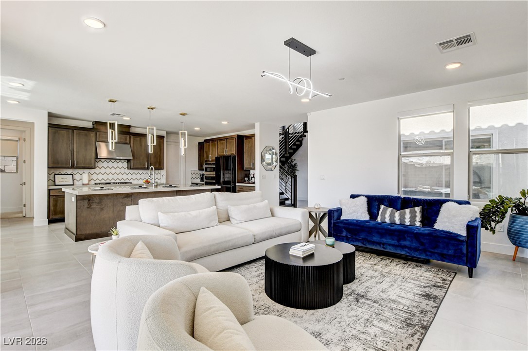 12039 Rockview Point Street