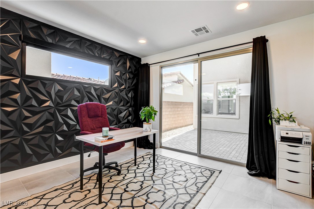 12039 Rockview Point Street