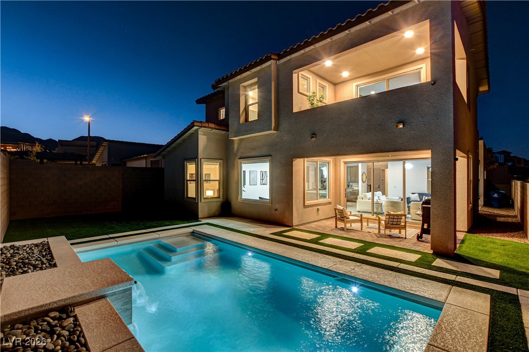 12039 Rockview Point Street