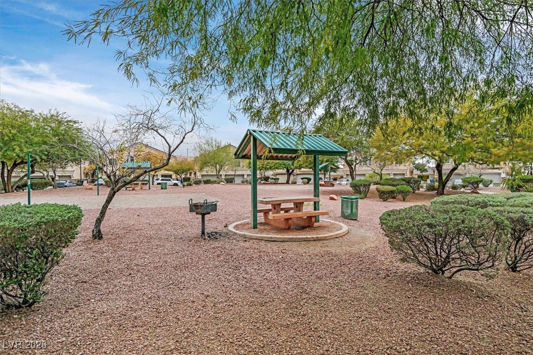 3404 Robust Robin Place 2