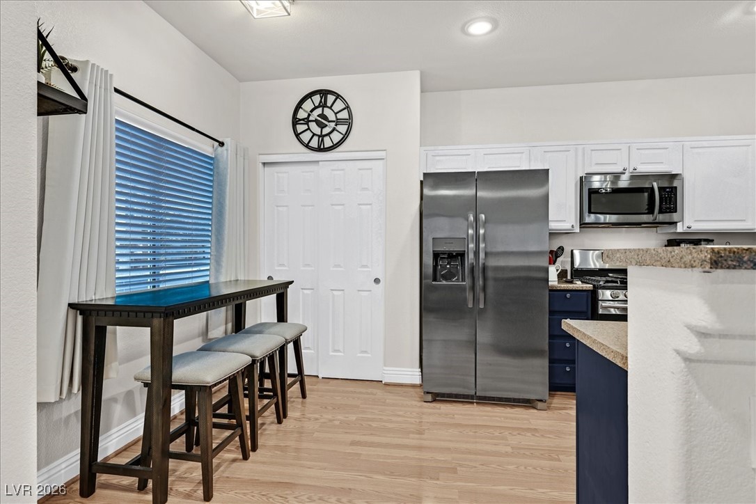 3404 Robust Robin Place 2