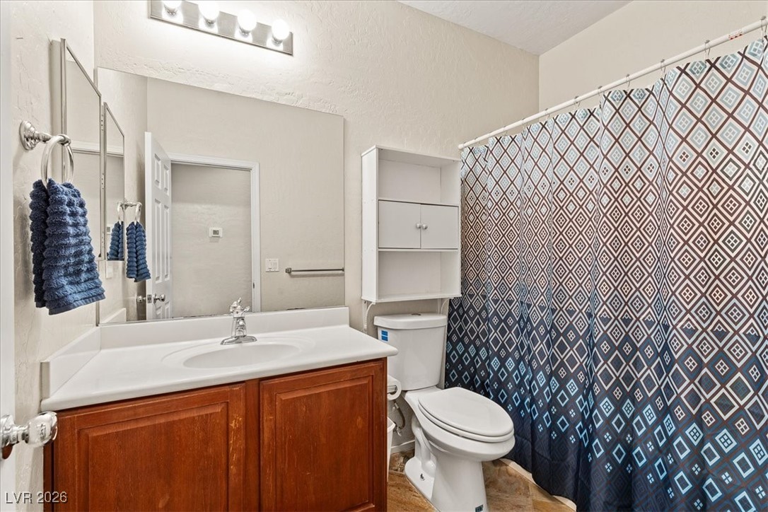 6836 Woodland Vase Court