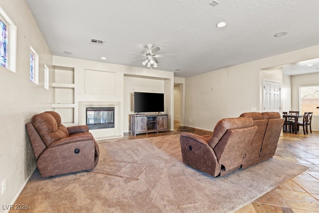 6836 Woodland Vase Court