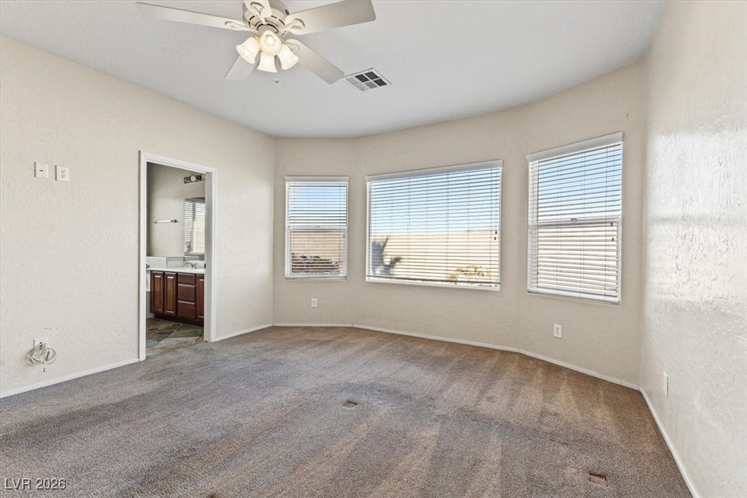 6836 Woodland Vase Court