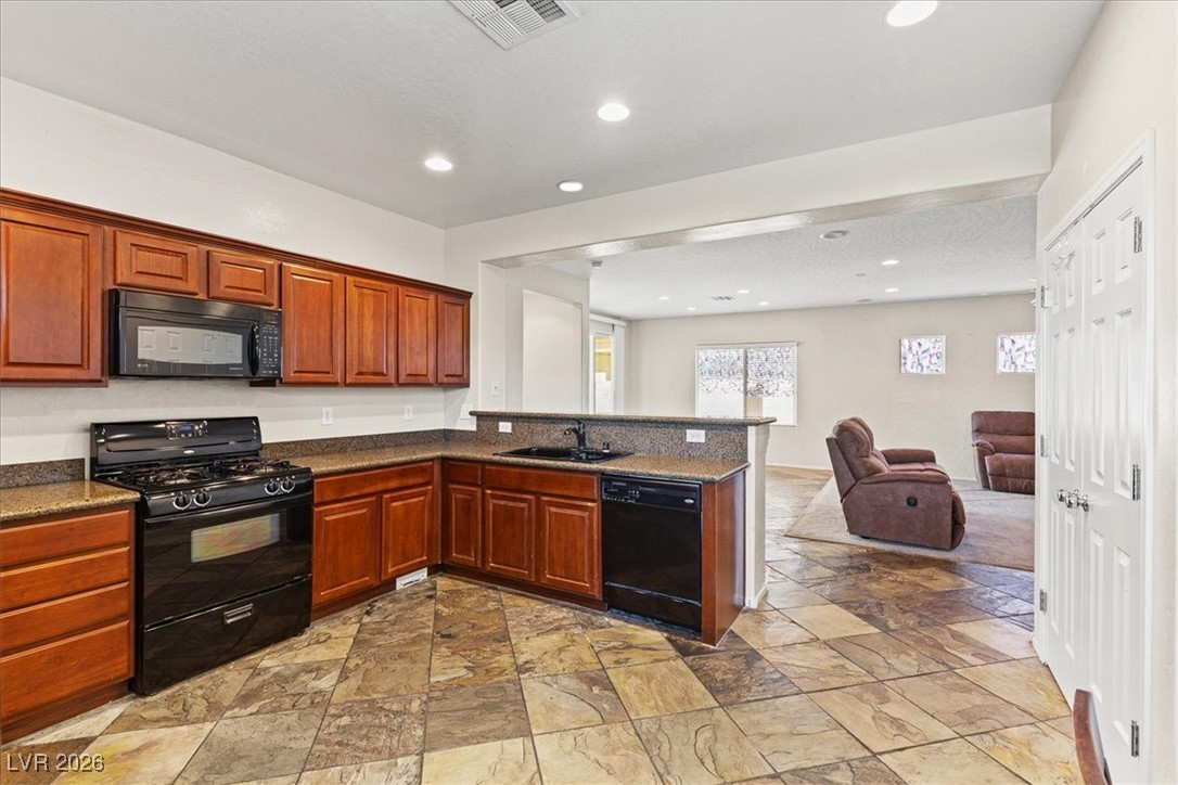 6836 Woodland Vase Court