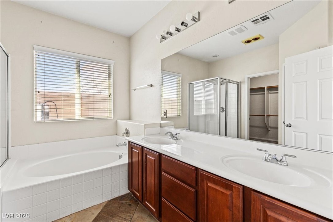 6836 Woodland Vase Court