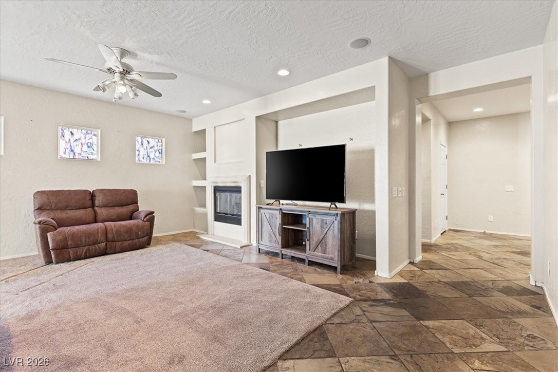 6836 Woodland Vase Court