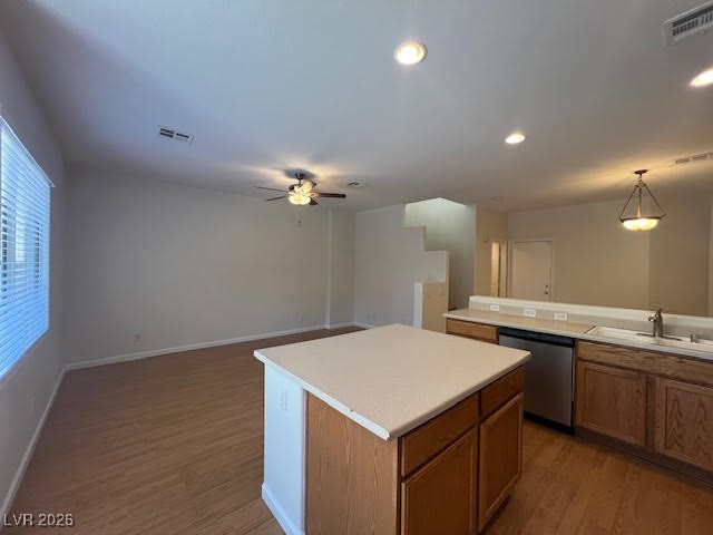 8229 Strawberry Spring Street