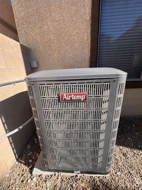 8229 Strawberry Spring Street