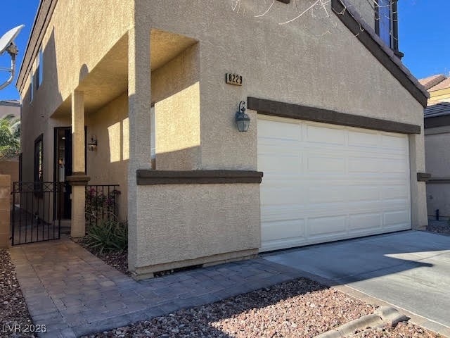 8229 Strawberry Spring Street