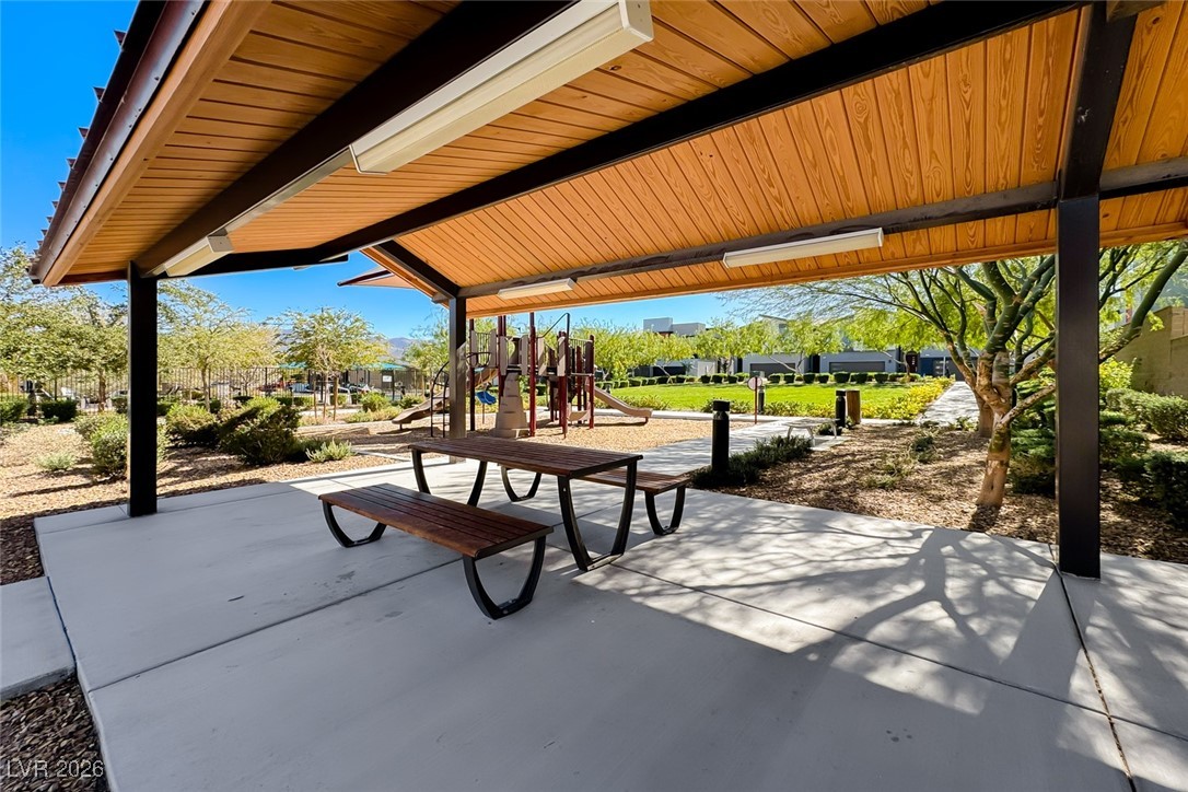 3216 Cristallo Avenue