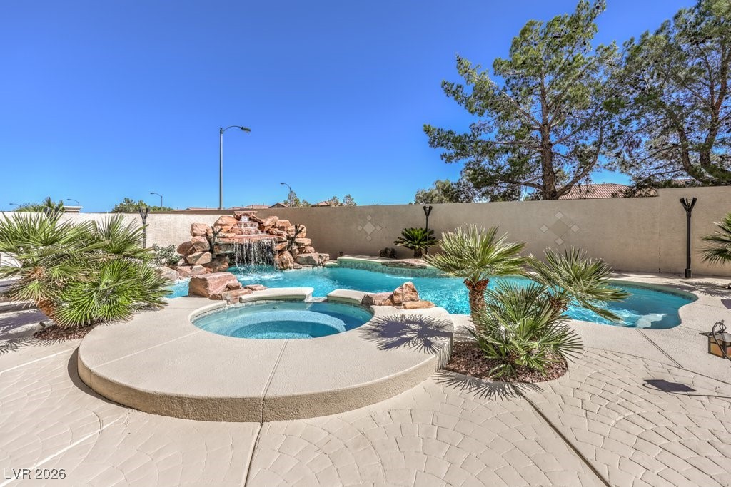 11072 Pentland Downs Street