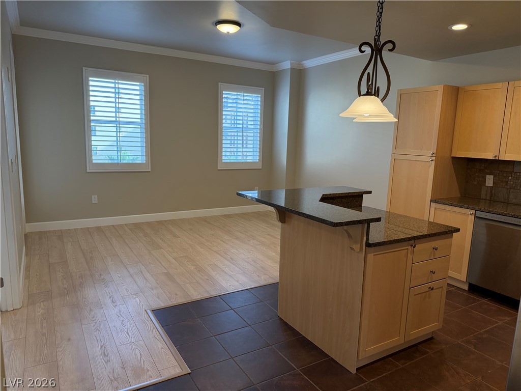 2455 West SERENE Avenue 716