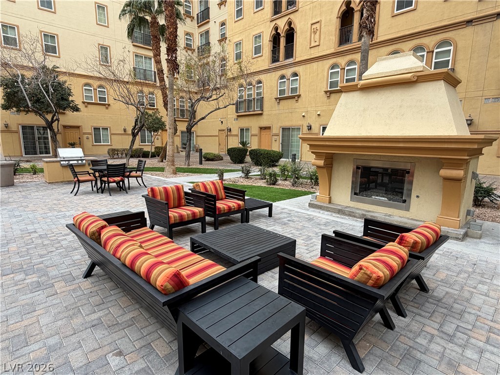 2455 West SERENE Avenue 716