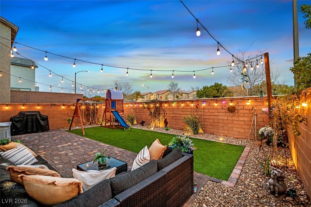 9996 Blue Rain Street