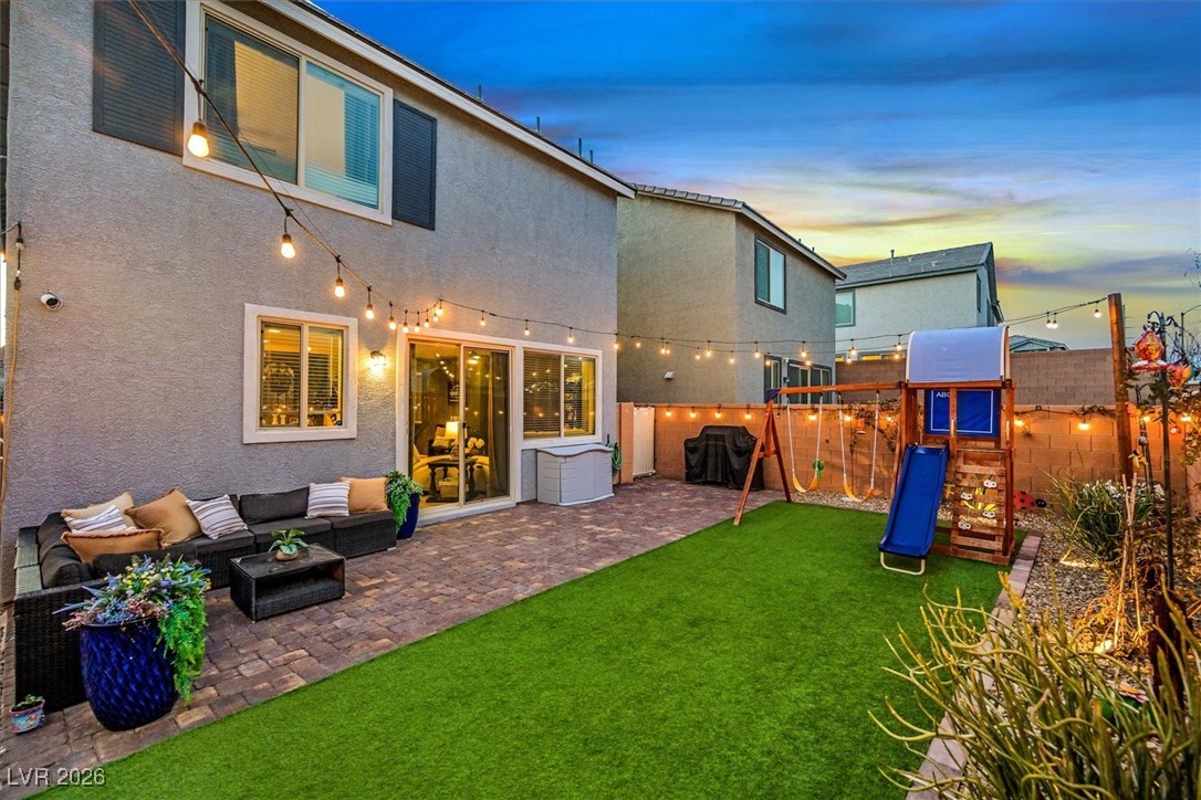 9996 Blue Rain Street