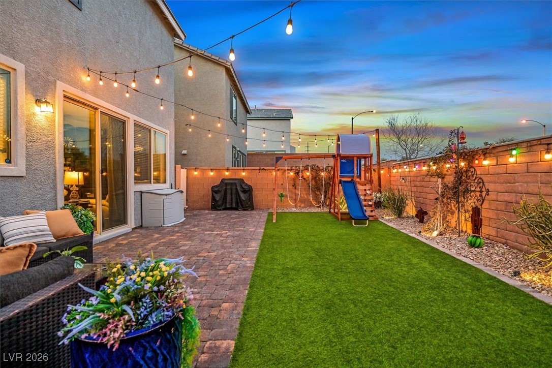 9996 Blue Rain Street