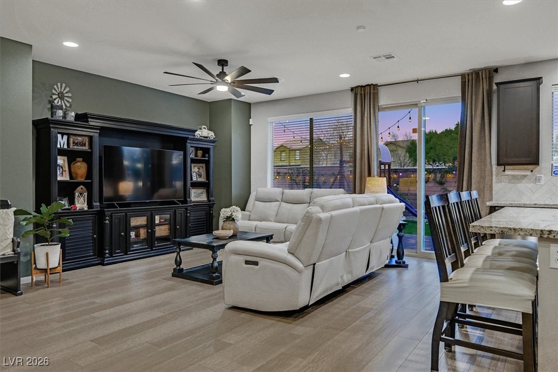 9996 Blue Rain Street