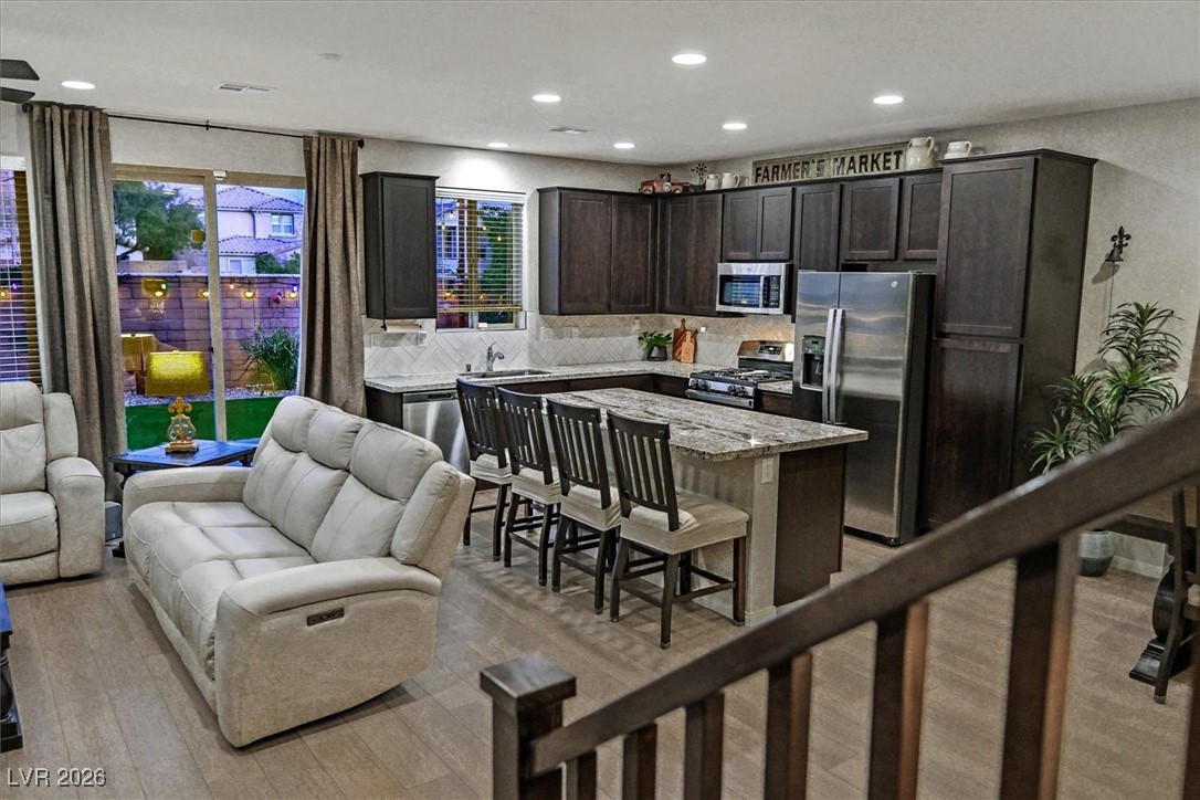 9996 Blue Rain Street