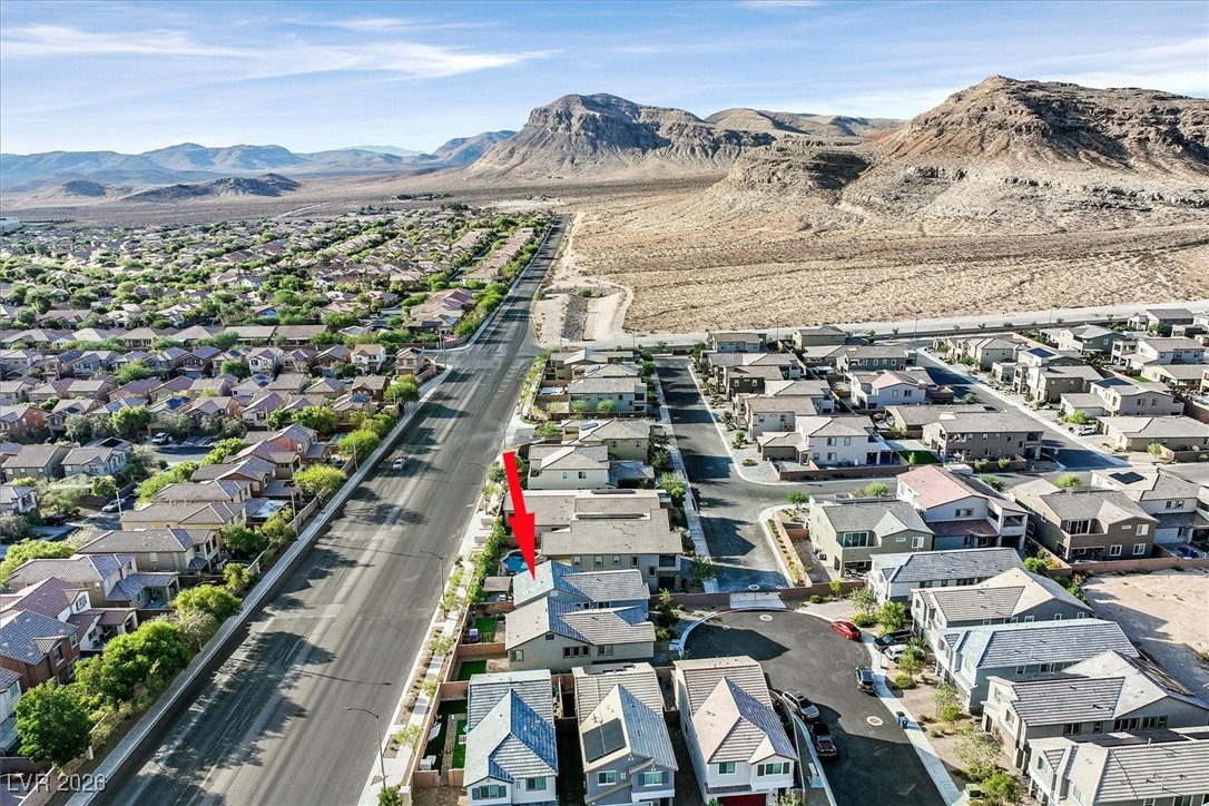 9996 Blue Rain Street