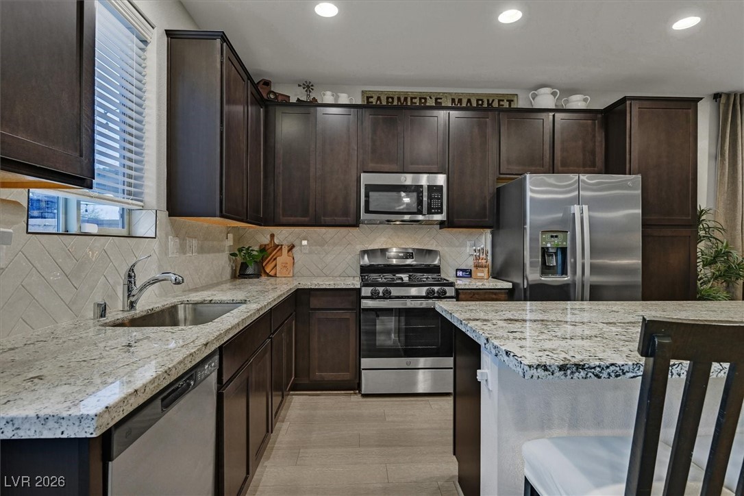 9996 Blue Rain Street