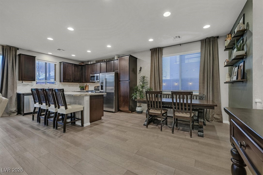 9996 Blue Rain Street