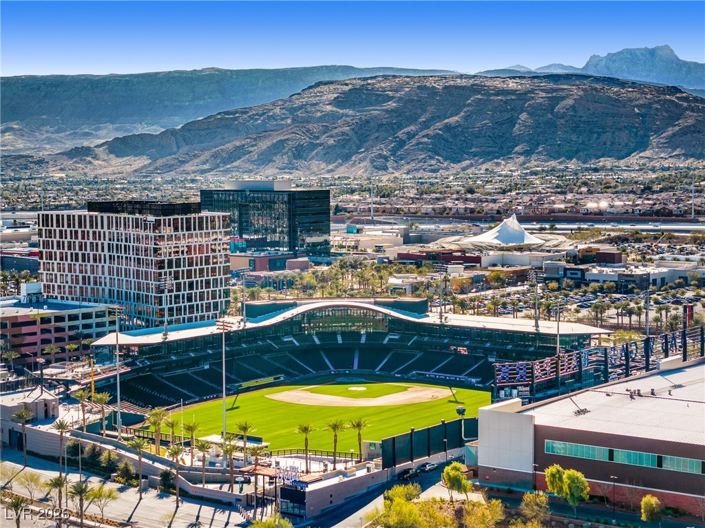 600 North Carriage Hill Drive 1045