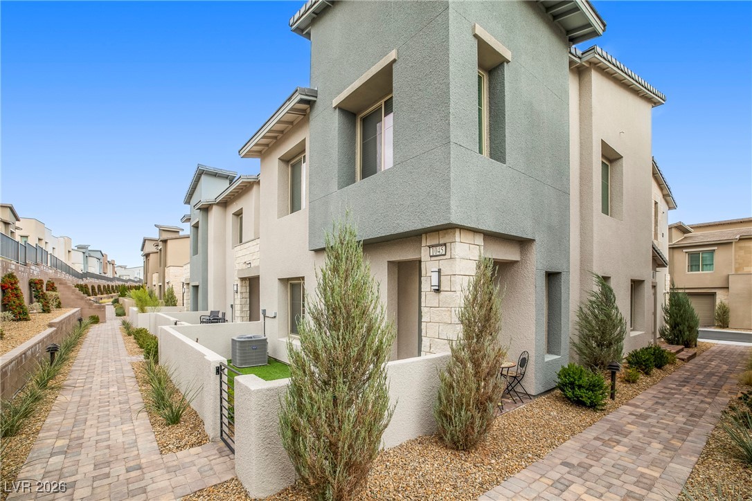 600 North Carriage Hill Drive 1045