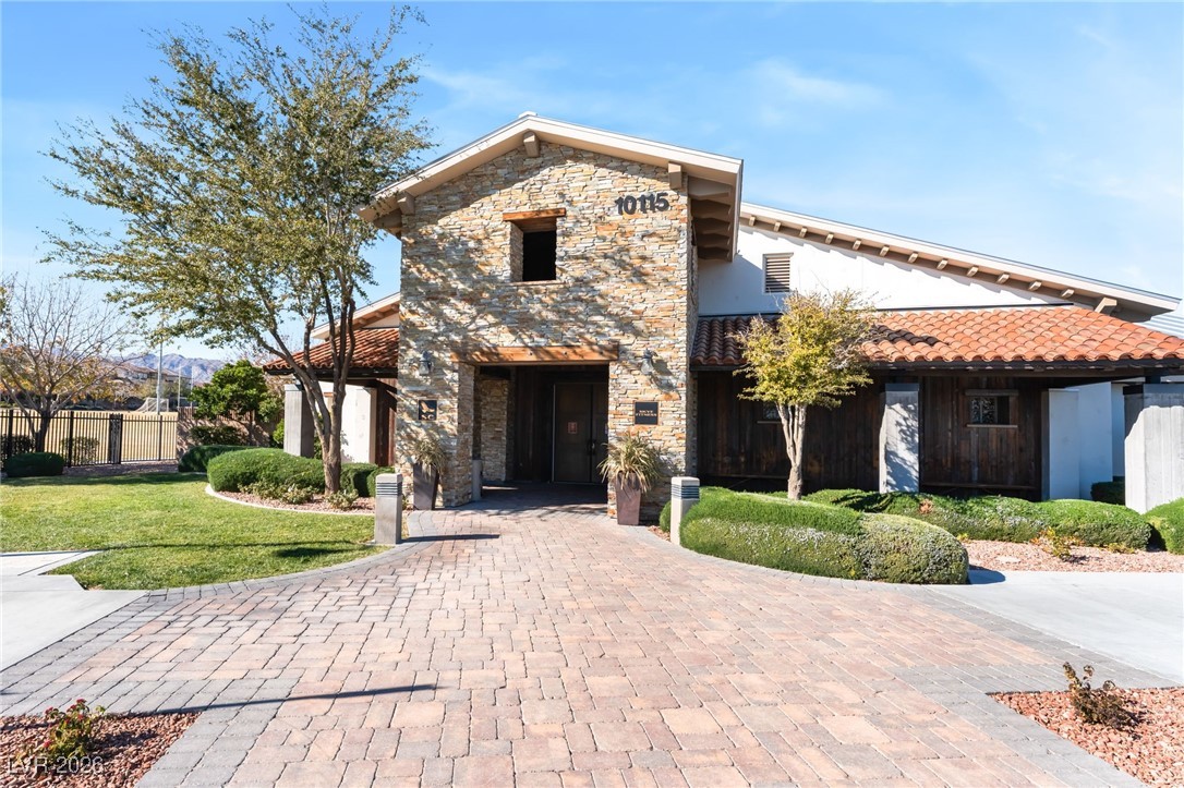 8020 California Pine Street