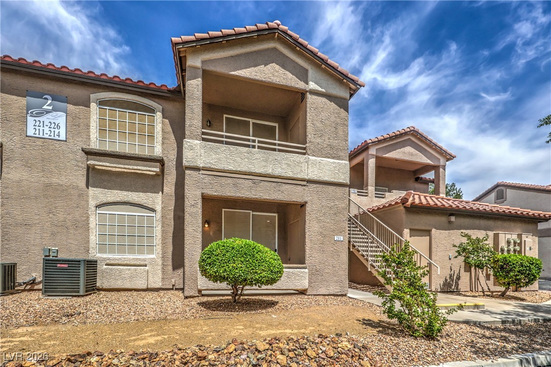 75 North Valle Verde Drive 211