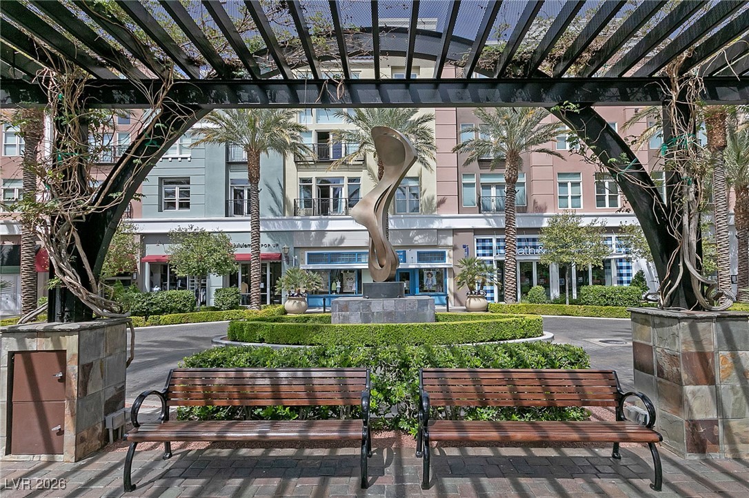 550 South Kings Links Street