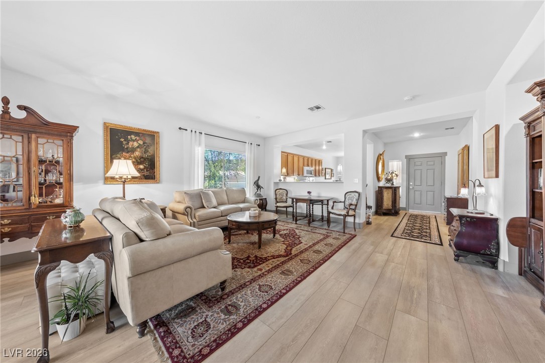 550 South Kings Links Street