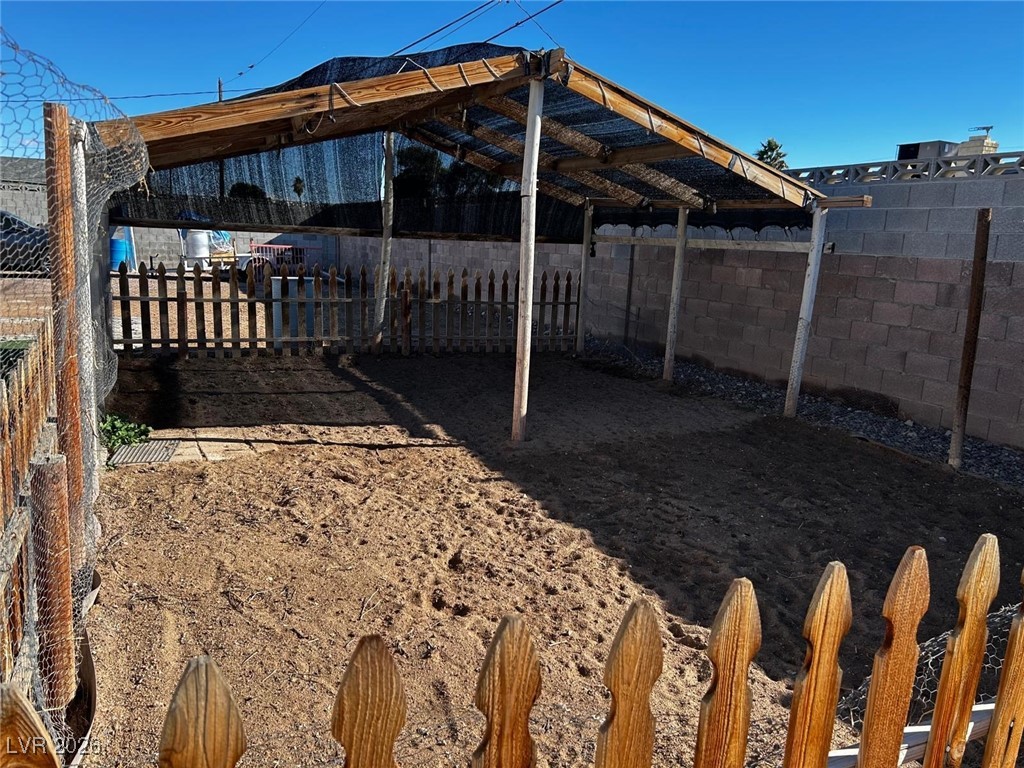 4465 East Cleveland Avenue