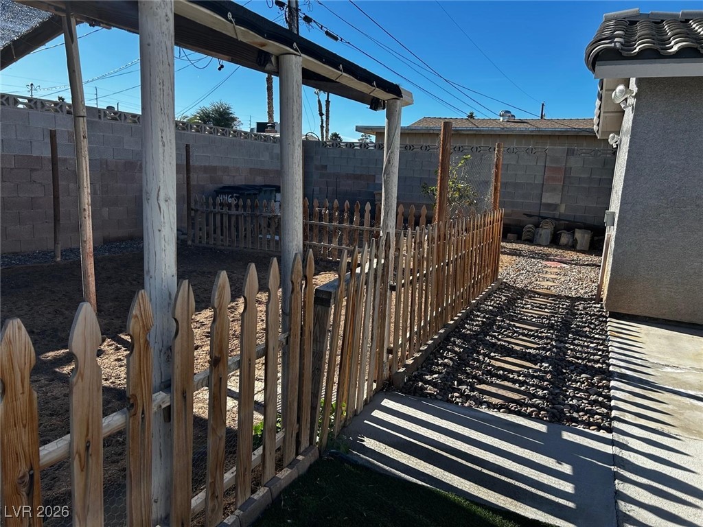 4465 East Cleveland Avenue