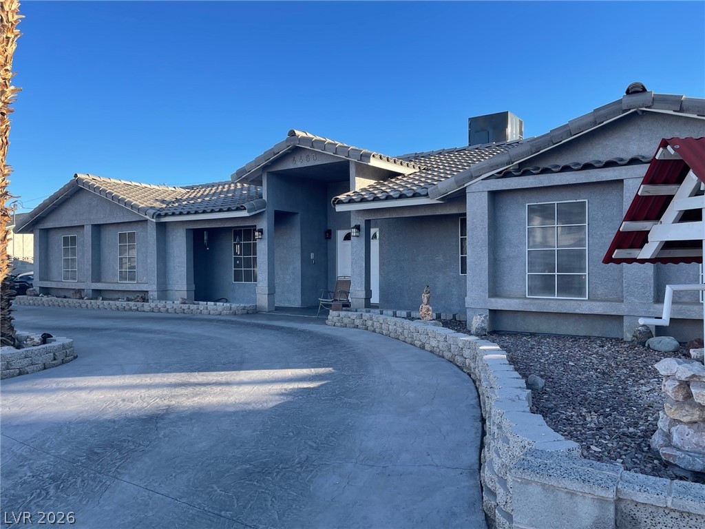 4465 East Cleveland Avenue