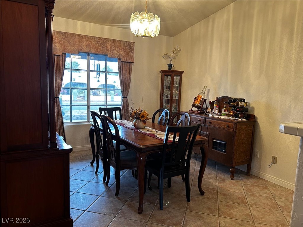 4465 East Cleveland Avenue