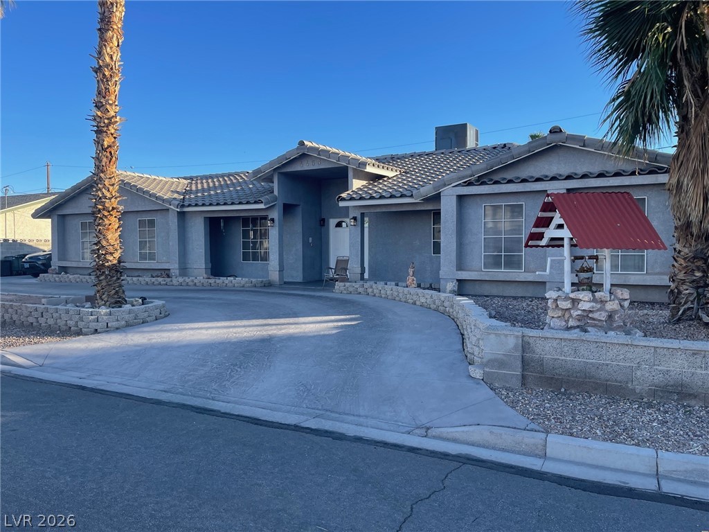 4465 East Cleveland Avenue