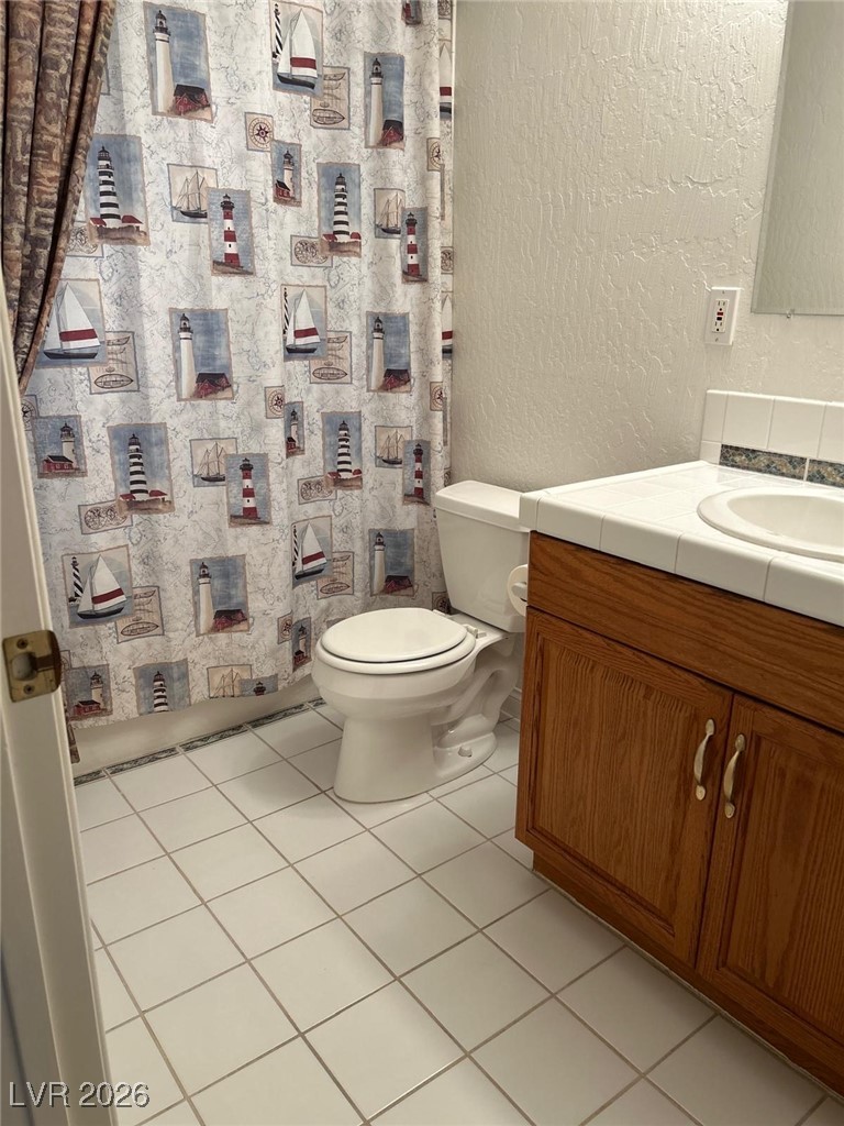 4465 East Cleveland Avenue