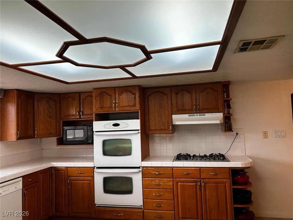 4465 East Cleveland Avenue